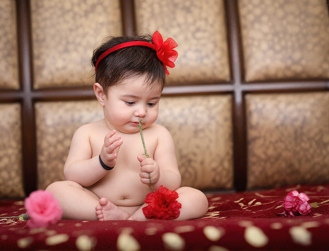 🤍 The Importance of Touch: How Gentle Care Helps Babies Feel Safe